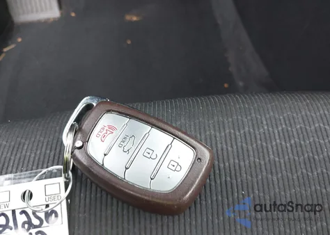 2017 Hyundai Elantra Value Edition z USA, uszkodzony, nr VIN KMHD84LF9HU283371